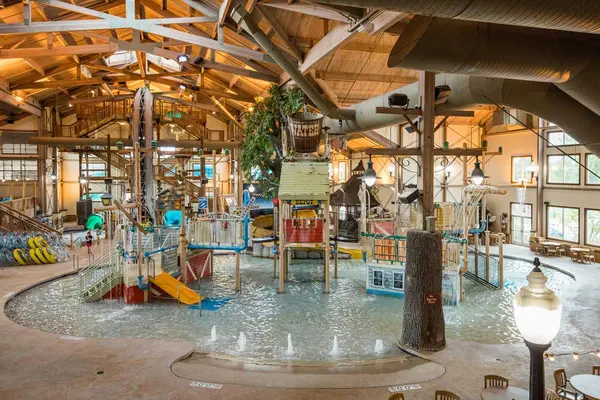 Country Springs Waterpark Kennel 4310